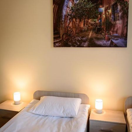 Apartamenty Walowa 4 Tarnow Bagian luar foto