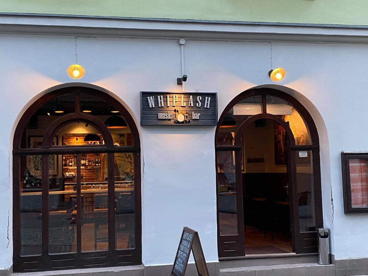 Apartamenty Walowa 4 Tarnow Bagian luar foto