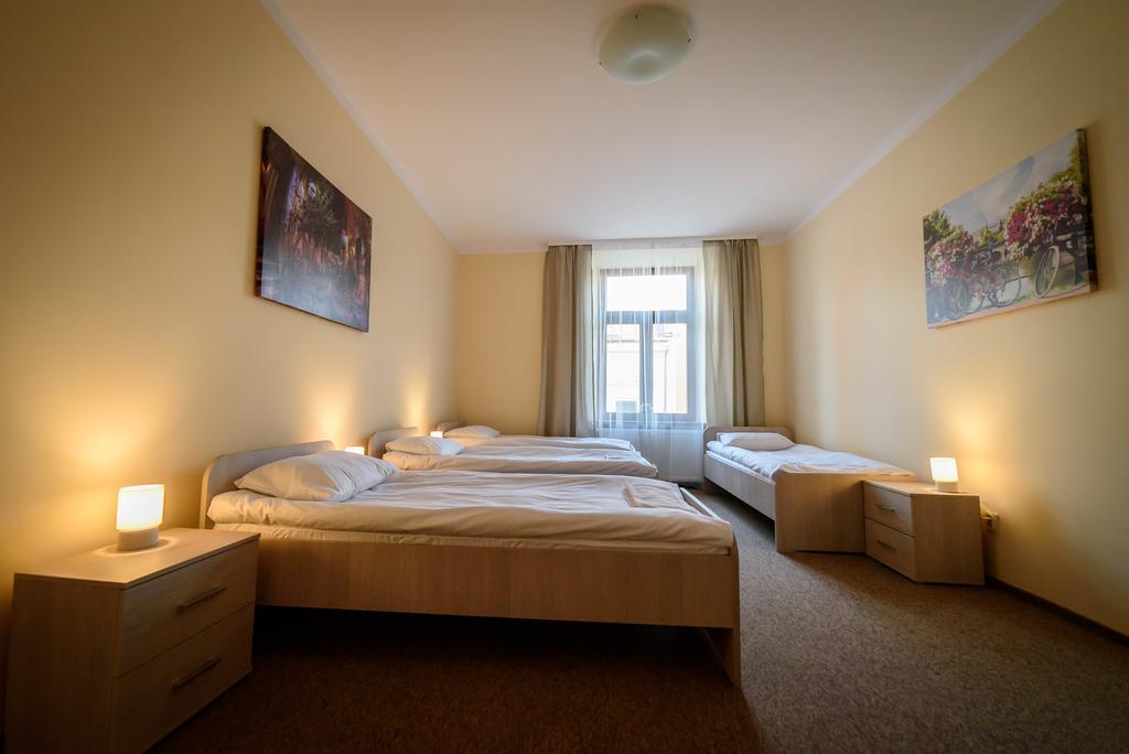 Apartamenty Walowa 4 Tarnow Bagian luar foto